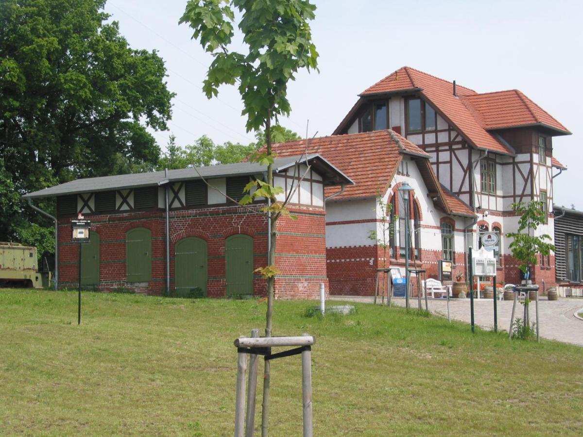 Haus Am Haff Hotel Karnin  Exterior photo